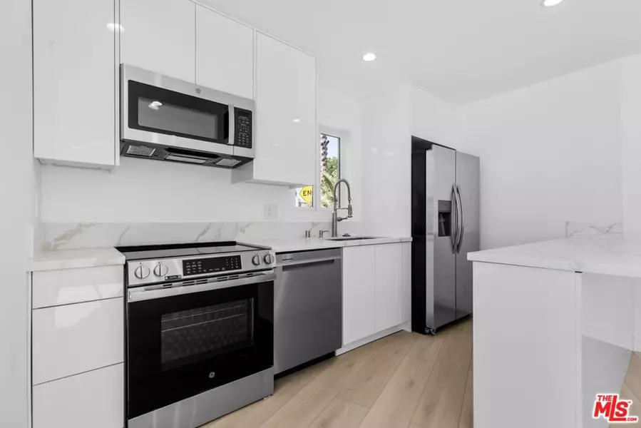 10939 Christine WAY, Tujunga, CA 91042