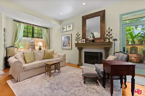 800 Westmount DR #5, West Hollywood, CA 90069