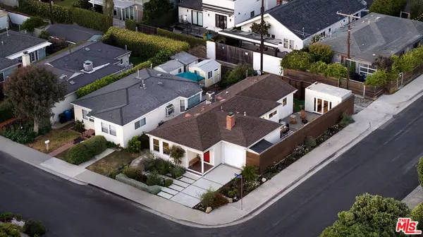 2432 Cloy AVE, Venice, CA 90291