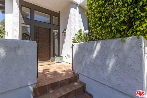 Pacific Palisades, CA 90272,1541 Palisades DR