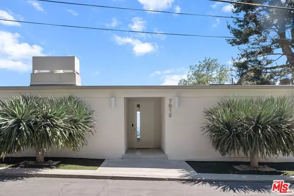 Los Angeles, CA 90046,7819 Torreyson DR