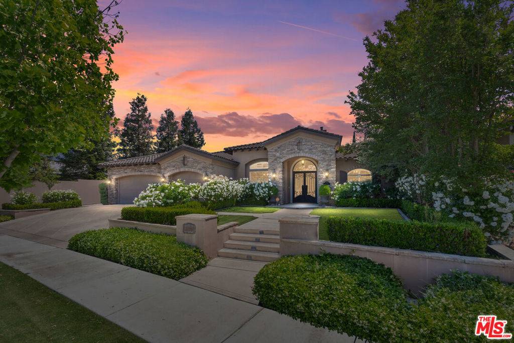 2206 Ribble Valley DR, Bakersfield, CA 93311