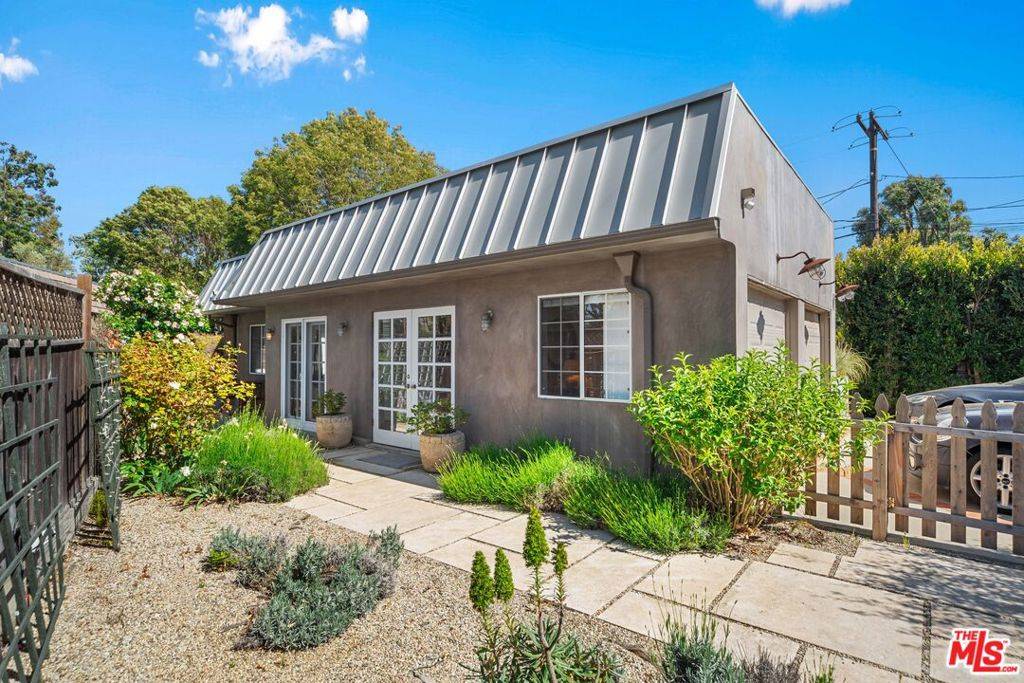 Malibu, CA 90265,7038 Dume DR #GuestHouse