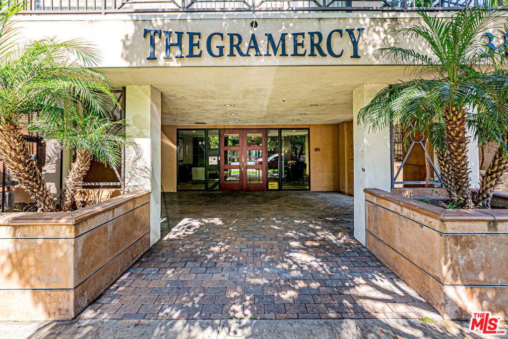 Los Angeles, CA 90020,311 S Gramercy PL #603