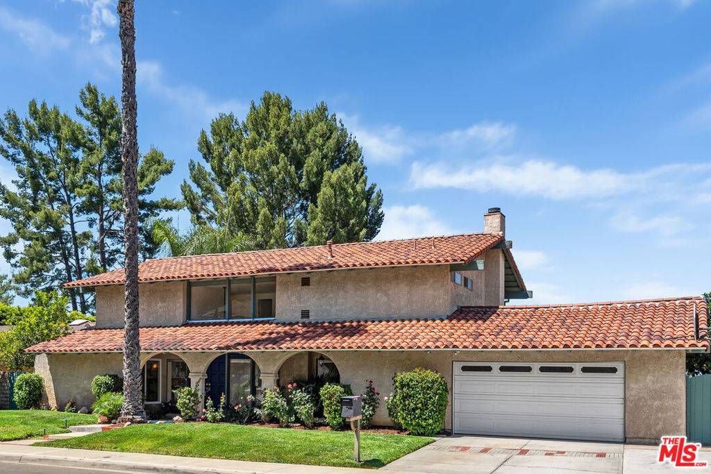 Woodland Hills, CA 91364,21727 Ulmus DR