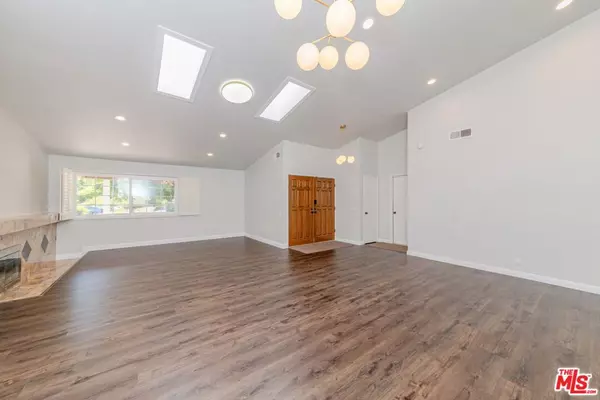Fullerton, CA 92835,2416 Pinecrest CT