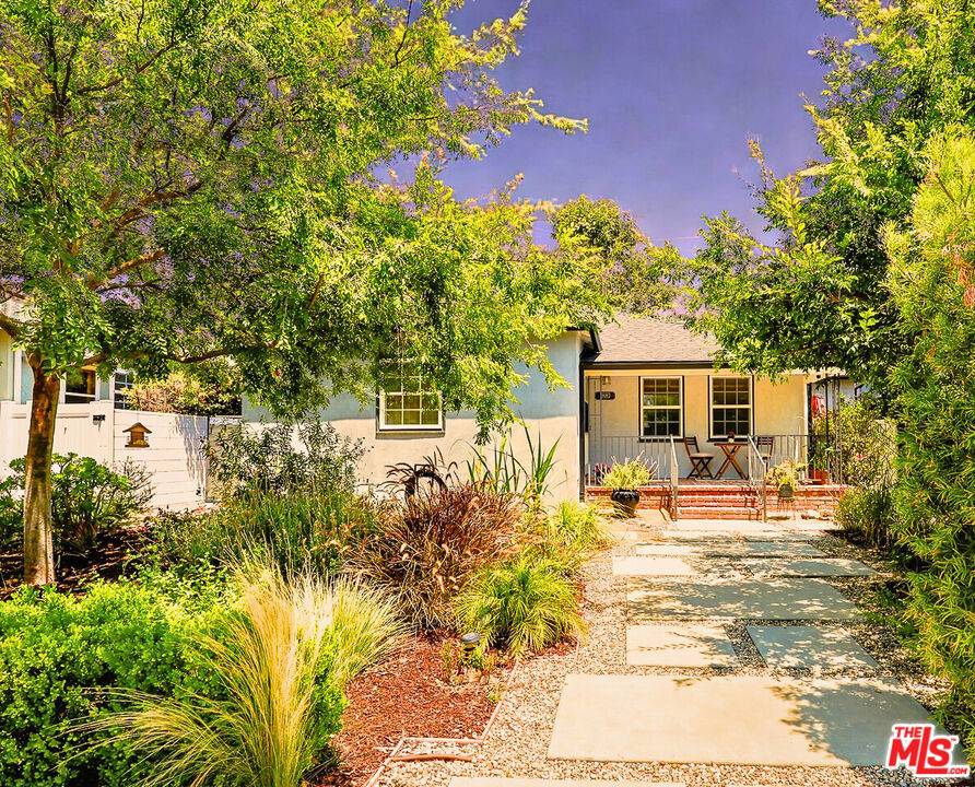 Burbank, CA 91505,1600 N Pepper ST