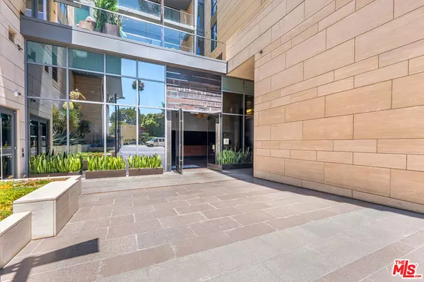 Santa Monica, CA 90401,1755 Ocean Avenue #706