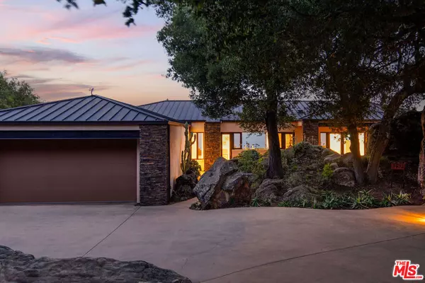 Santa Barbara, CA 93105,5651 W Camino Cielo