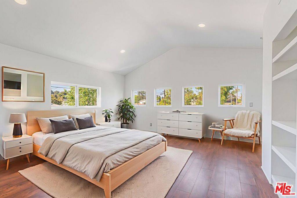 Venice, CA 90291,855 Sunset AVE