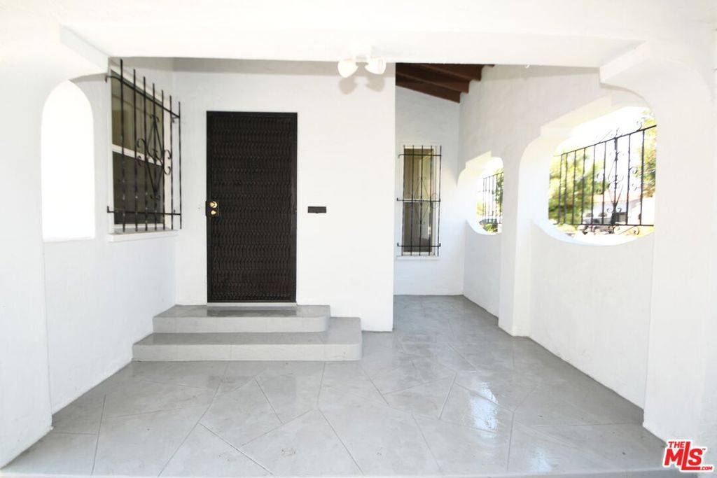 Los Angeles, CA 90044,1236 W 81st PL