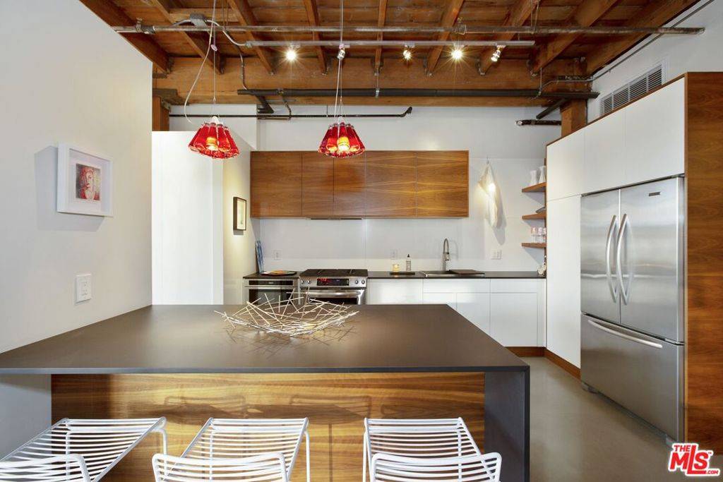 Los Angeles, CA 90013,500 Molino ST #204