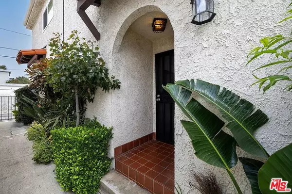 1443 25th ST #4, Santa Monica, CA 90404