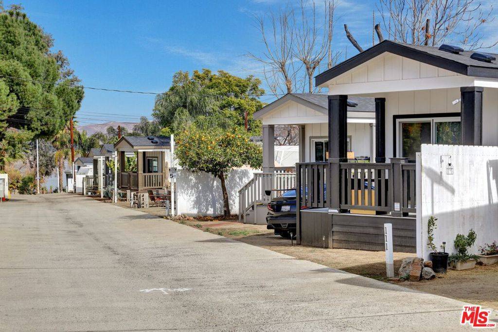 Lake Elsinore, CA 92530,17650 Grand AVE #111