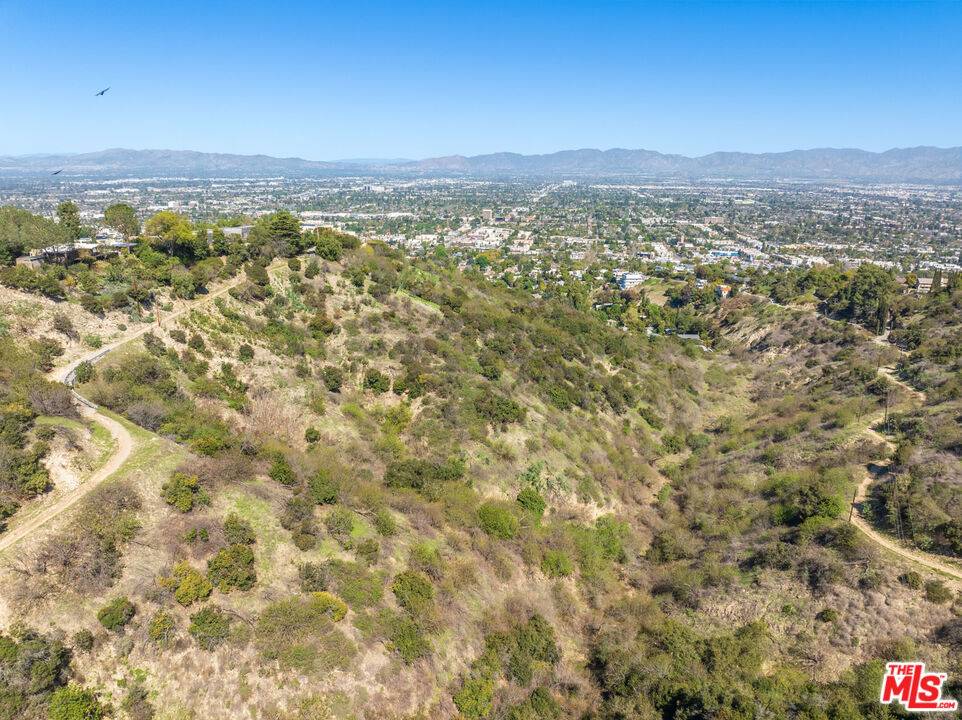 Sherman Oaks, CA 91423,13420 Sidney DR