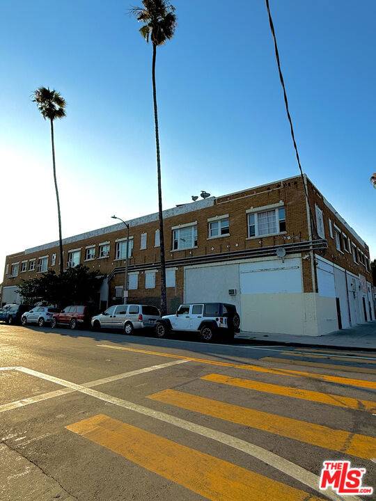 505 W 62nd ST, Los Angeles, CA 90044
