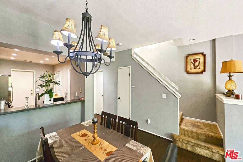 Valencia, CA 91355,24512 Mcbean #56