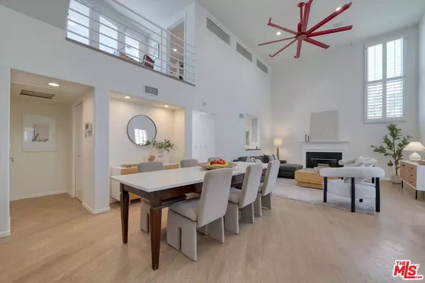Santa Monica, CA 90403,833 17th ST #5
