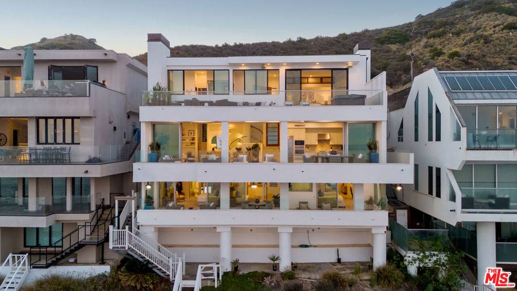 Malibu, CA 90265,26520 Latigo Shore DR