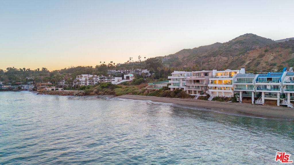 Malibu, CA 90265,26520 Latigo Shore DR