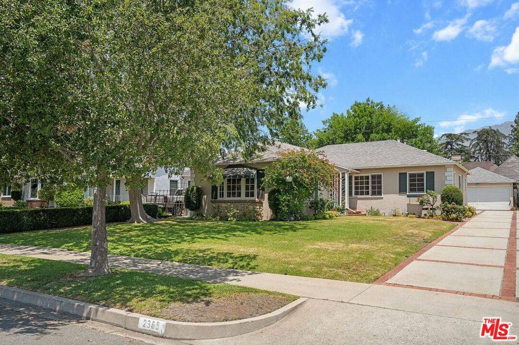 2365 Las Lunas ST, Pasadena, CA 91107
