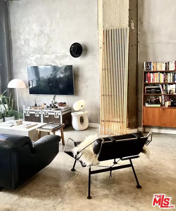 711 S Olive ST #312, Los Angeles, CA 90014