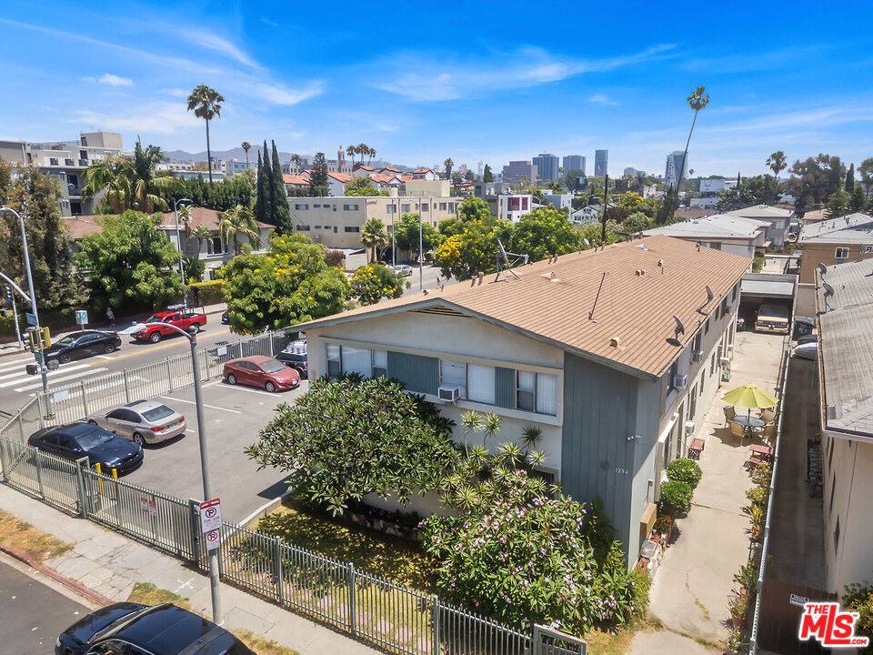 1254 N Orange DR, Los Angeles, CA 90038