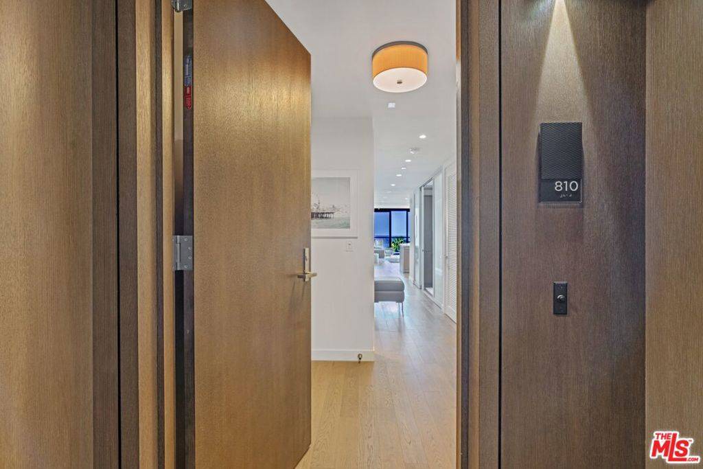 1755 Ocean Avenue #810, Santa Monica, CA 90401