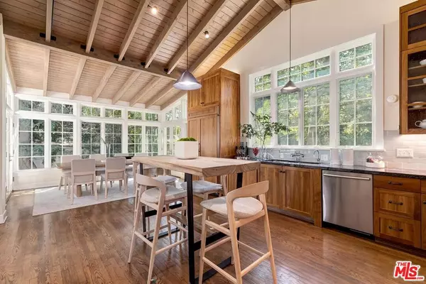 459 S Bentley AVE, Los Angeles, CA 90049