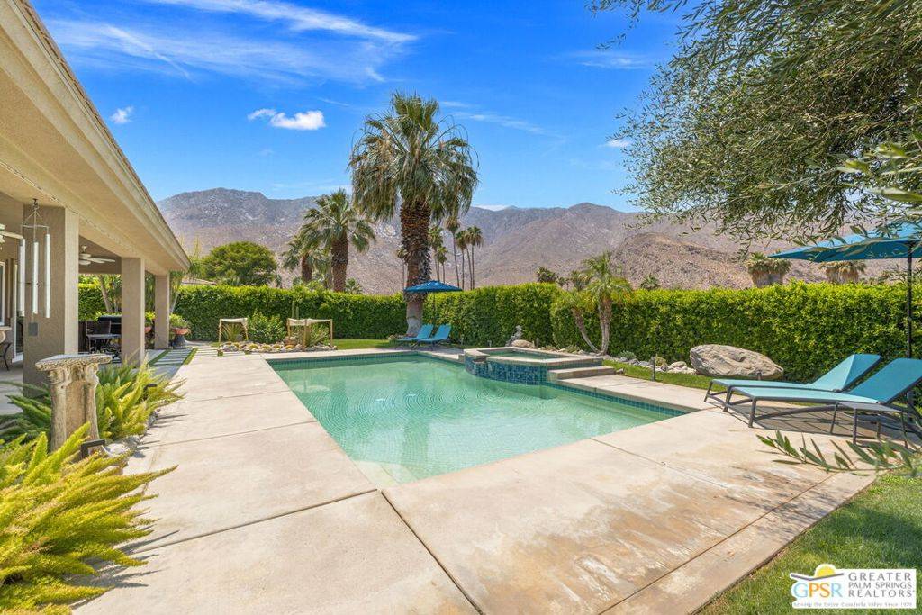 Palm Springs, CA 92264,450 E Bogert TRL
