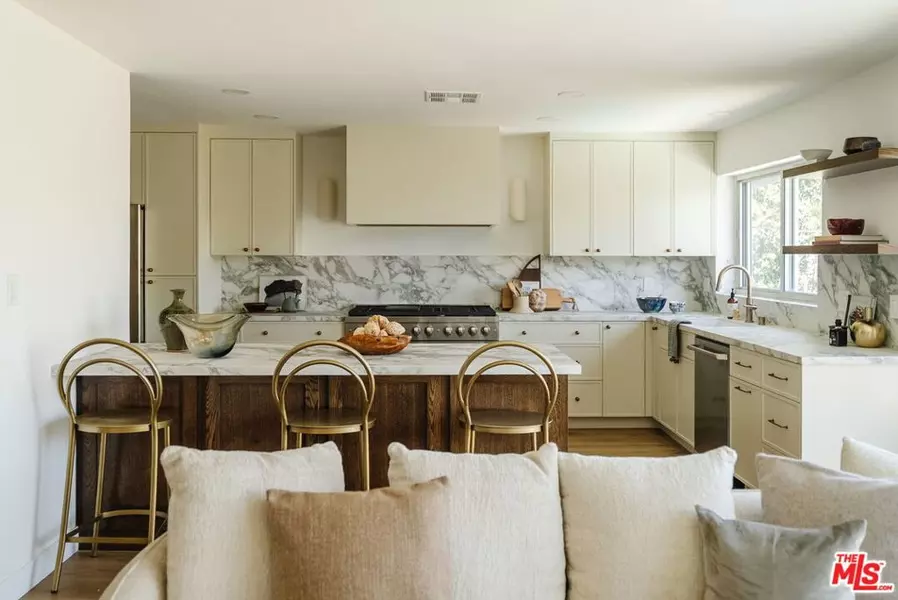 8381 Zitola TER, Playa Del Rey, CA 90293