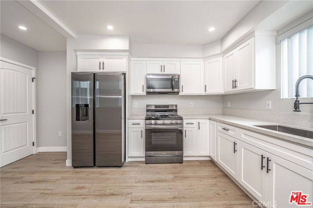 Los Angeles, CA 90003,433 W Gage AVE #435