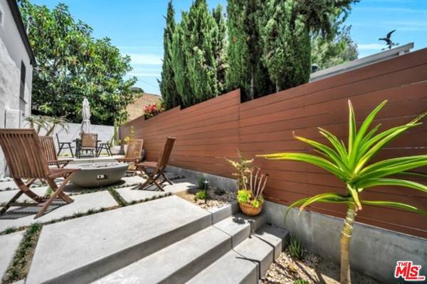 Los Angeles, CA 90042,1940 N Avenue 51