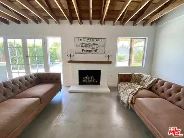 Thousand Oaks, CA 91362,1343 Rancho LN