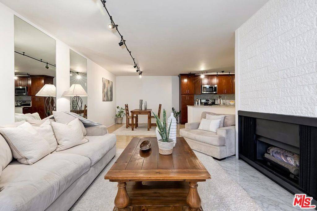 421 S La Fayette Park PL #514, Los Angeles, CA 90057