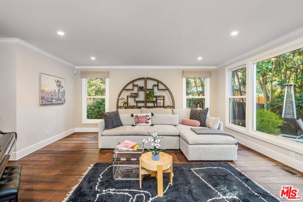 Topanga, CA 90290,1514 Willow DR