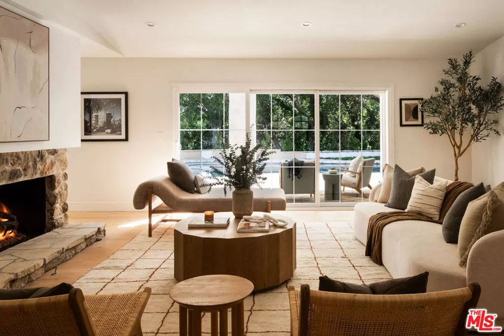 Tarzana, CA 91356,19507 Valdez DR