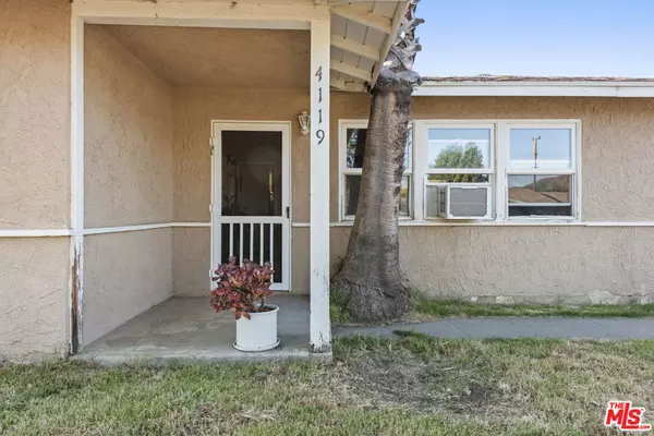 Simi Valley, CA 93063,4119 Florence ST