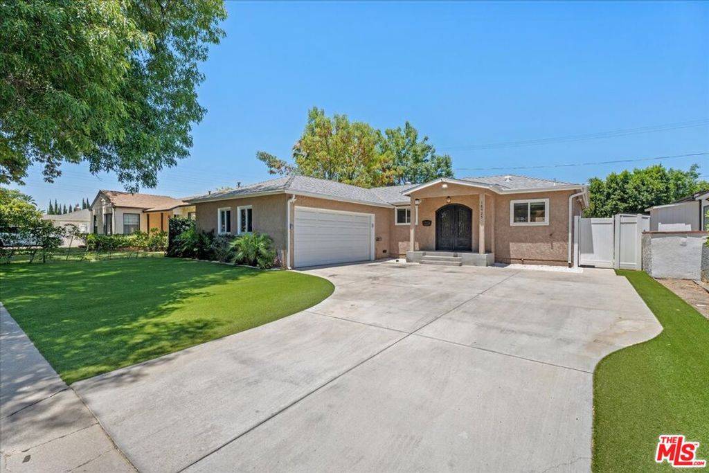 18725 Martha ST, Tarzana, CA 91356