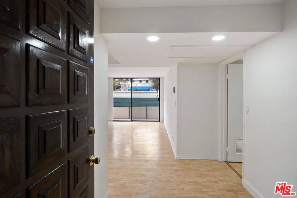 Los Angeles, CA 90024,10535 Wilshire BLVD #410