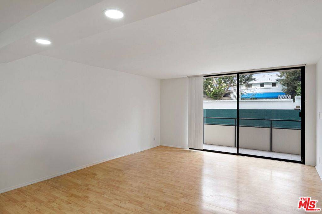 Los Angeles, CA 90024,10535 Wilshire BLVD #410