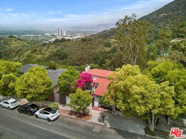 3074 Lake Hollywood DR, Los Angeles, CA 90068