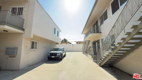 975 S Kingsley DR #6, Los Angeles, CA 90006