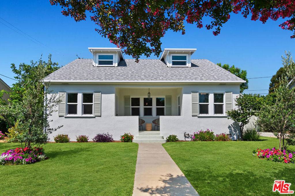 913 N Clybourn AVE, Burbank, CA 91505