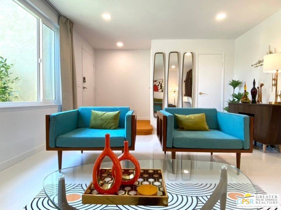 Palm Springs, CA 92262,186 E Via Escuela #B