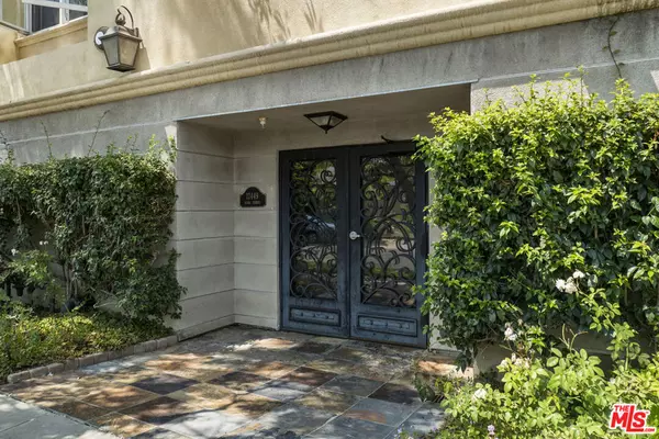 Studio City, CA 91604,12449 Kling ST #101