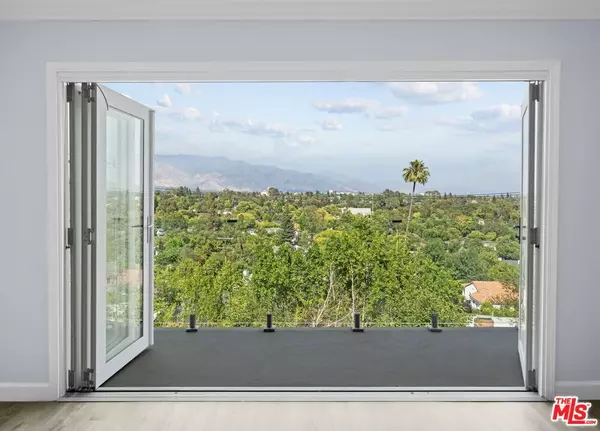 Pasadena, CA 91105,334 Anita DR
