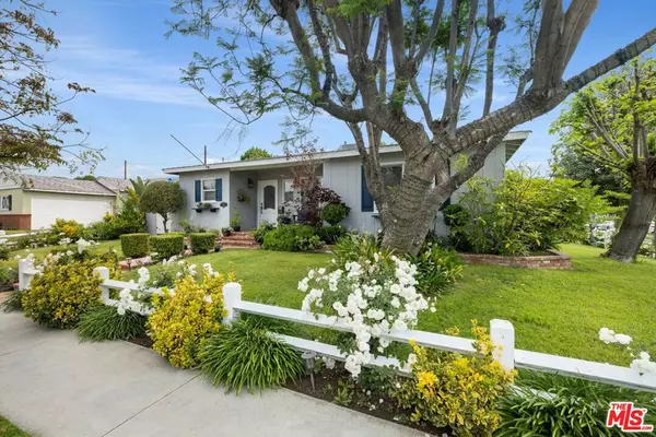 Lake Balboa, CA 91406,6432 Petit AVE
