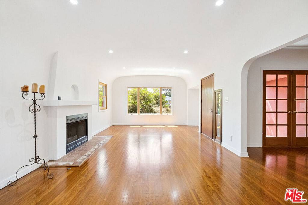 11819 Juniette ST, Culver City, CA 90230