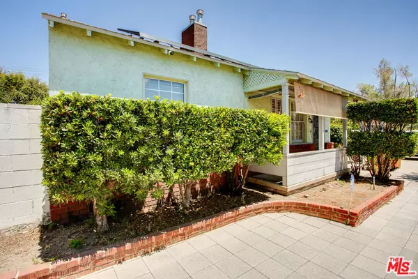 Valley Village, CA 91607,5912 Carpenter AVE